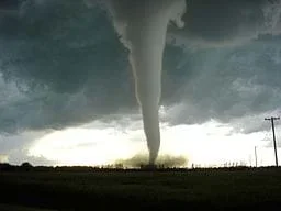 A Category F5 tornado observed from the southeast as it approached Elie, Manitoba on June 22, 2007.